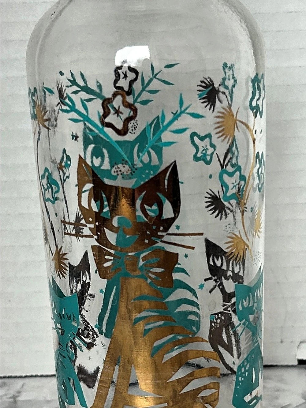 Vintage Apothecary George’s Briard Cat & Floral Glass Vase in Clear & Blue - Picture 3 of 8